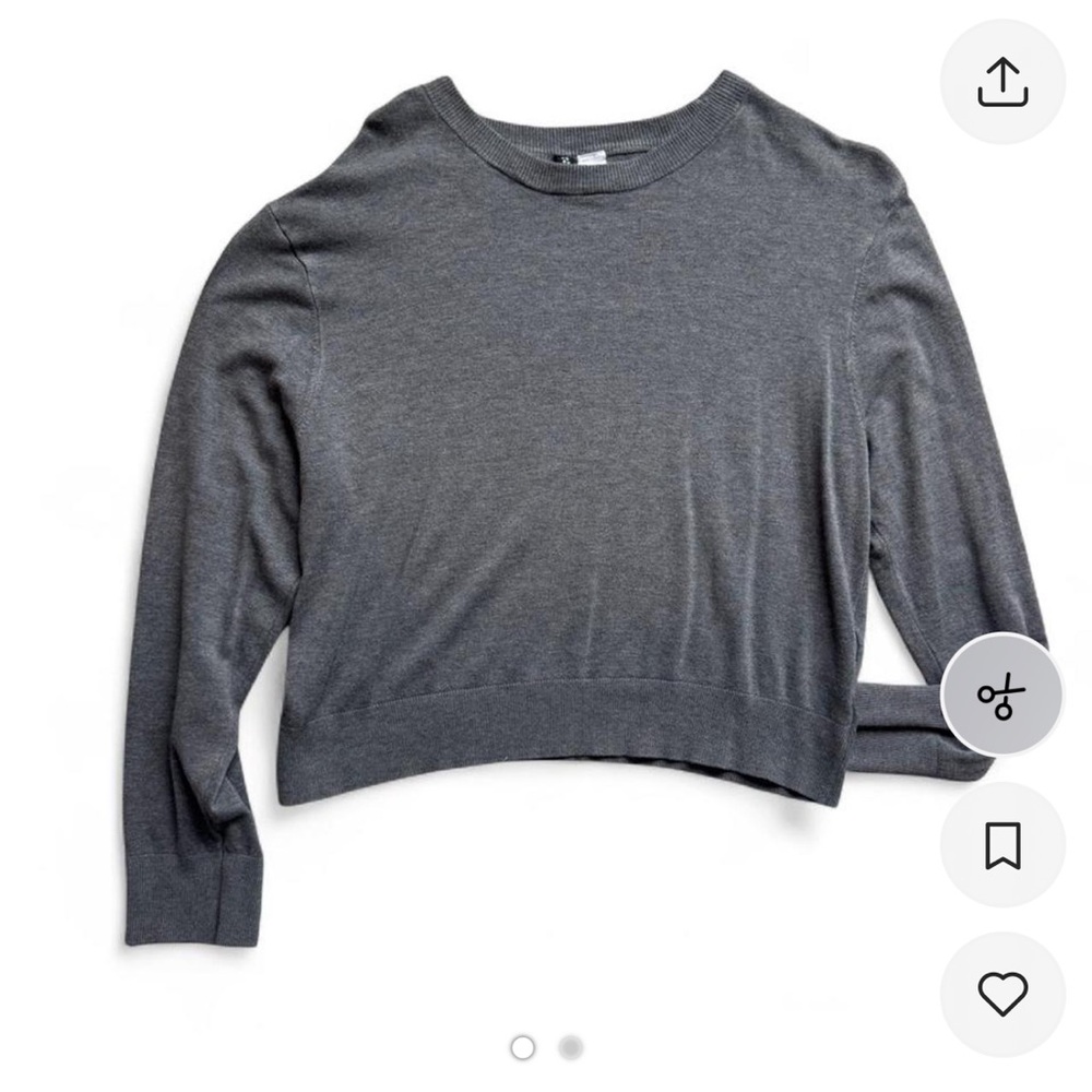 Gray H&M cropped sweater